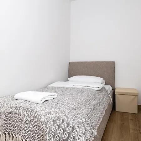 Mano Sventove, By Cohost Апартаменти *