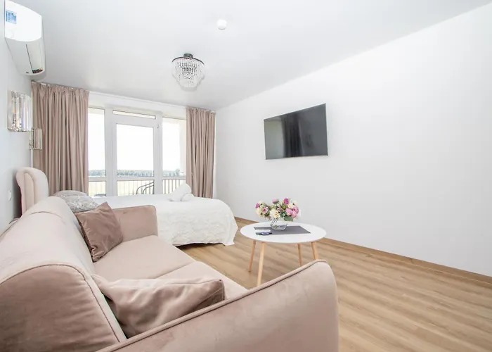 Mano Sventove, By Cohost פלאנגה