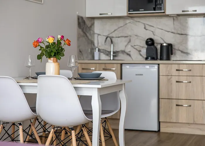 Mano Sventove, By Cohost Apartment